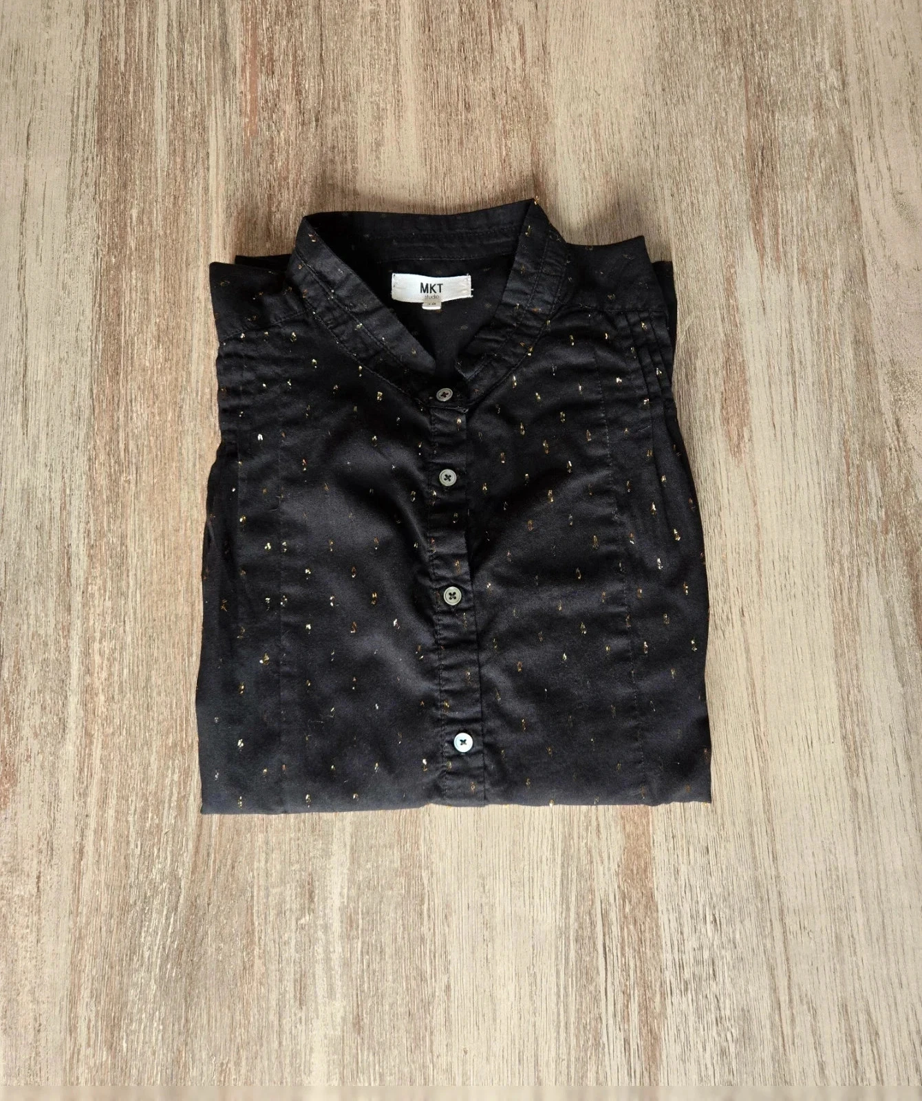 Blusa feminina preta e dourada MKT Studio tamanho 38 – photo 2
